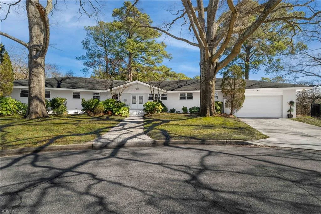 7440 Decreny CIR, NORFOLK VA 23505
