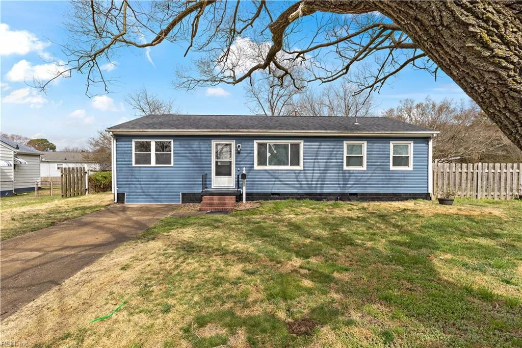 4902 Hazelwood RD, HAMPTON VA 23605