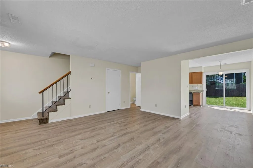 705 Spence Cir, Virginia Beach — photo