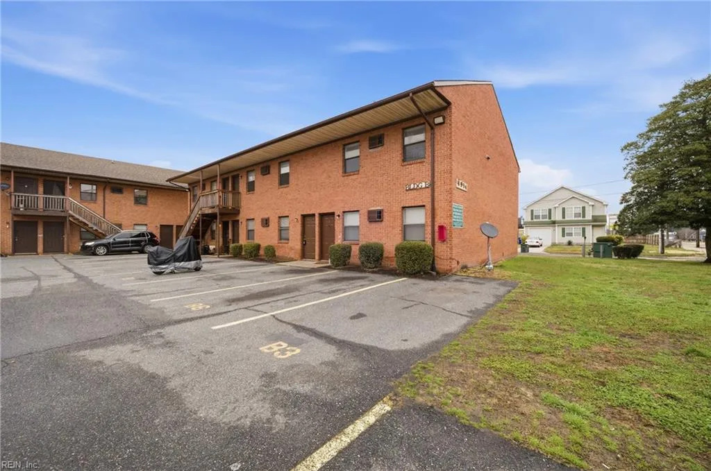 4914 E Princess Anne Rd #B6, Norfolk — photo
