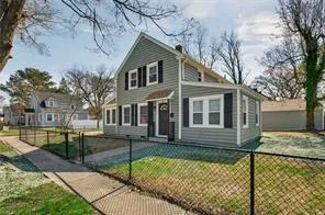 34 Alden Ave, Portsmouth — photo