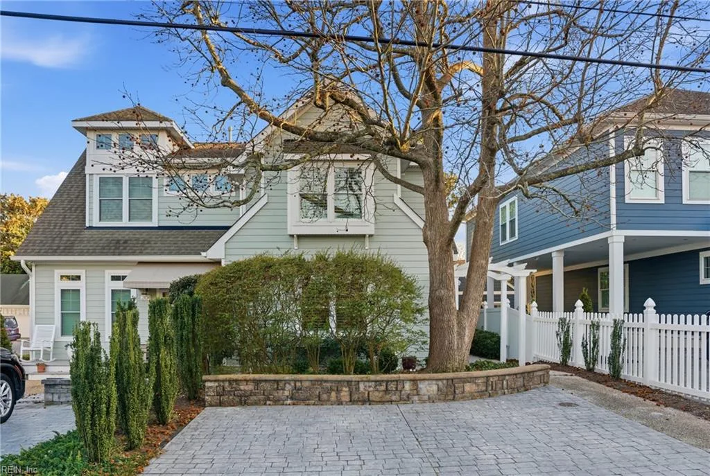 206 52nd ST, VIRGINIABEACH VA 23451