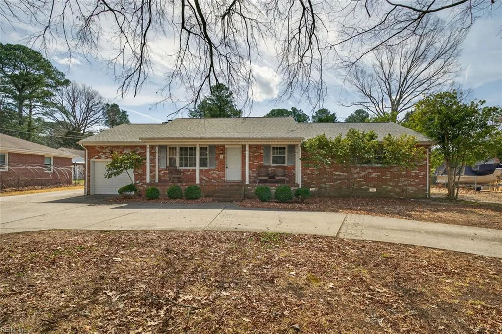 217 Cedar Rd, Chesapeake — photo