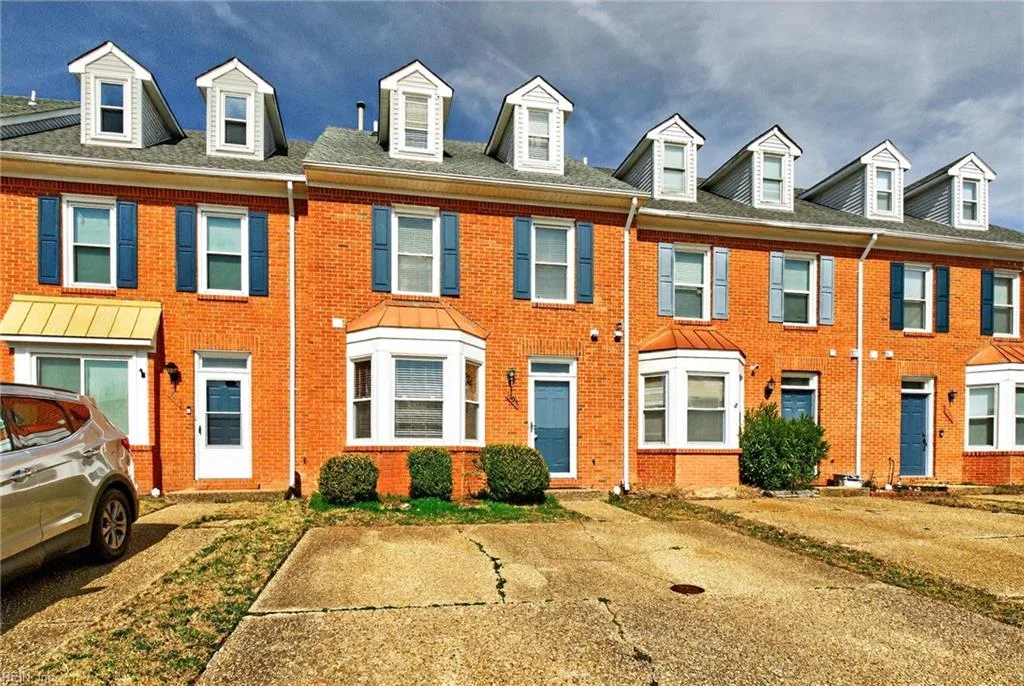1207 Killington Sq, Chesapeake — photo