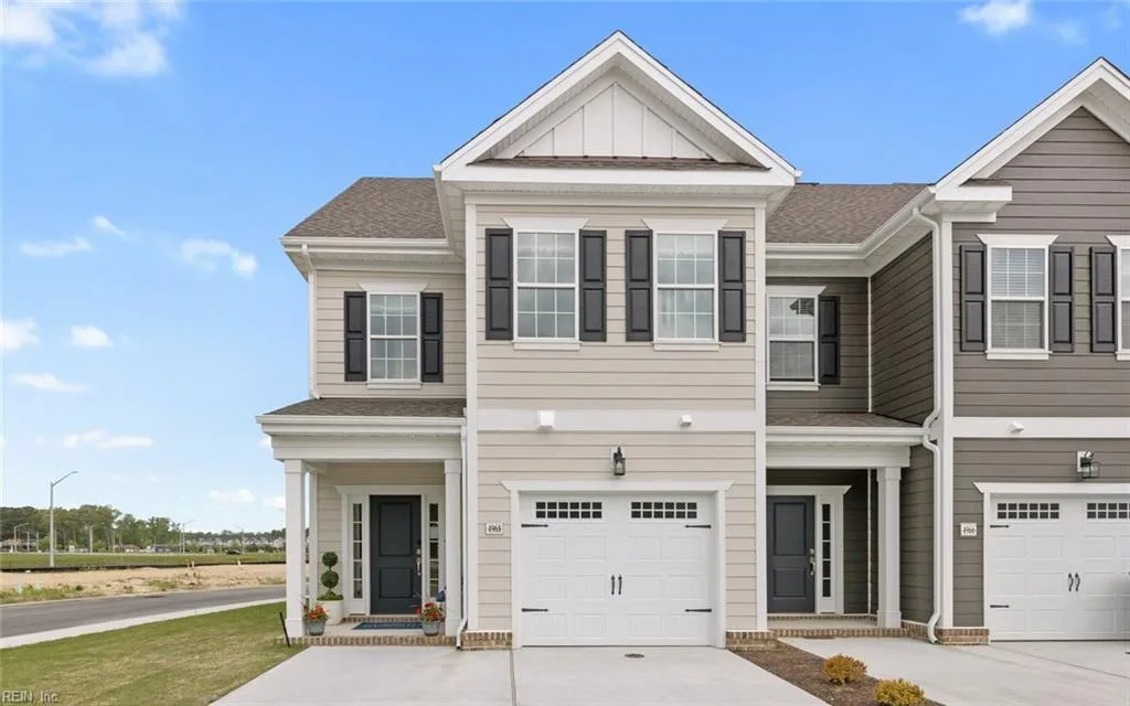4938 Apricot WAY, CHESAPEAKE VA 23321