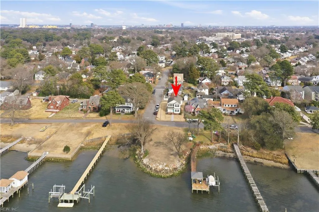 501 Riverside Dr, Portsmouth — photo