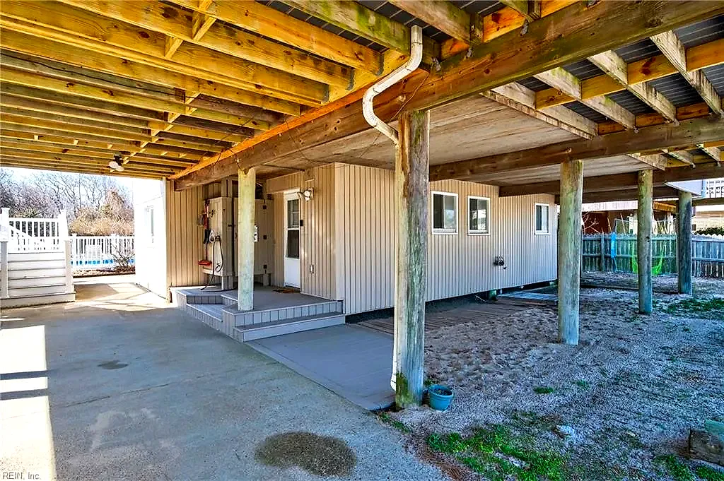 2573 Sandpiper Rd, Virginia Beach — photo