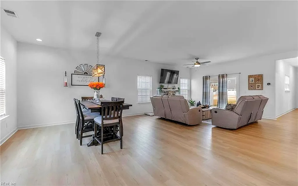 119 Iris Cir, Moyock — photo