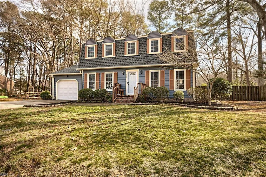 312 Sharon Dr, Seaford — photo