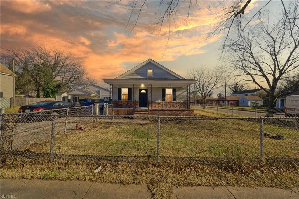 2300 Courtney AVE, NORFOLK VA 23504