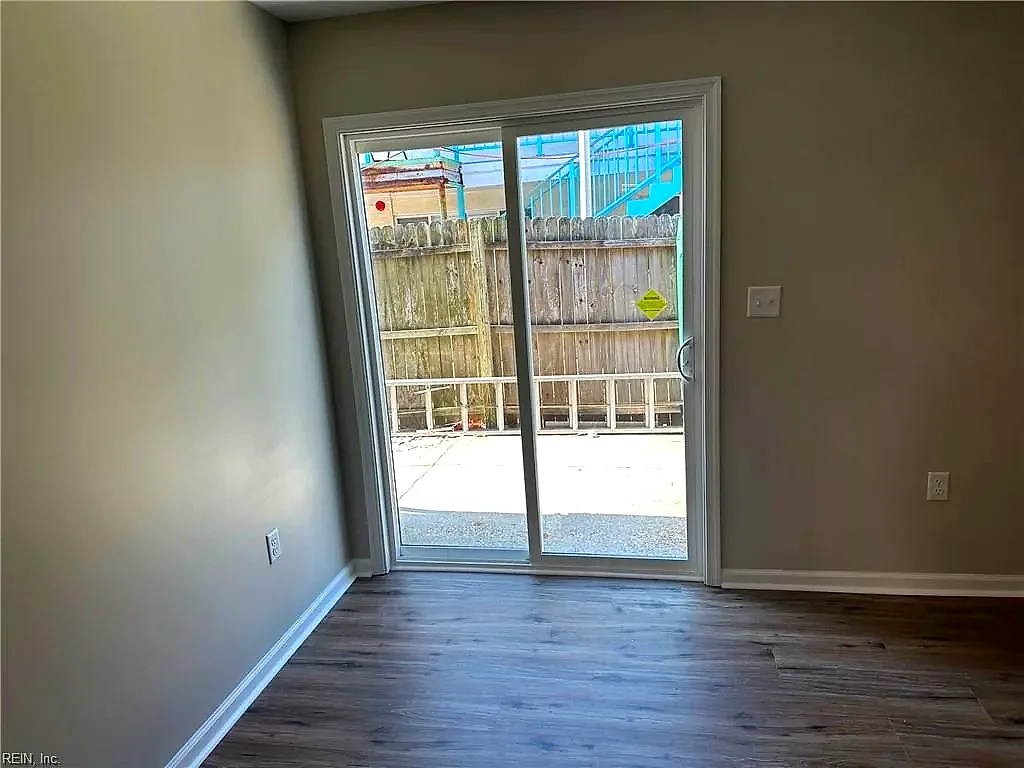 250 Portview Ave #E, Norfolk — photo