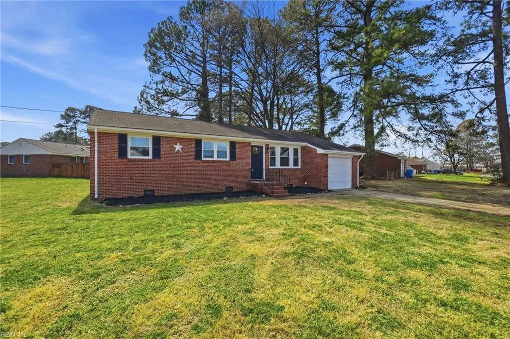 1512 Boxwood Dr, Chesapeake — photo
