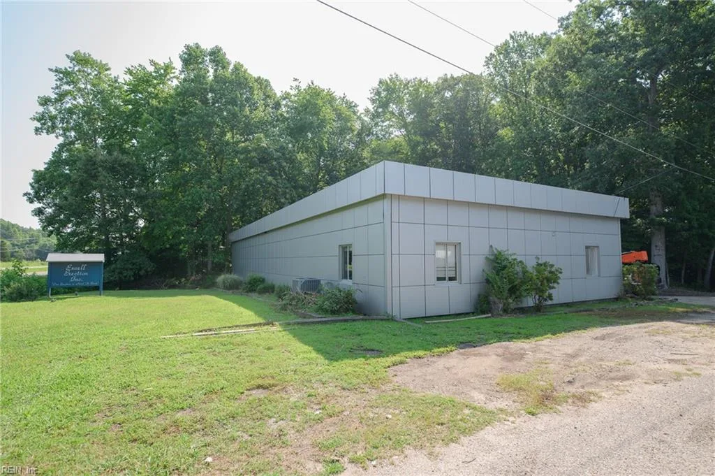 9991 John Clayton Memorial HWY, GLOUCESTER VA 23061