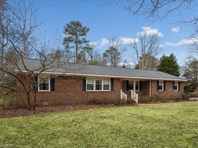 7276 Woody Rd, Gloucester — photo