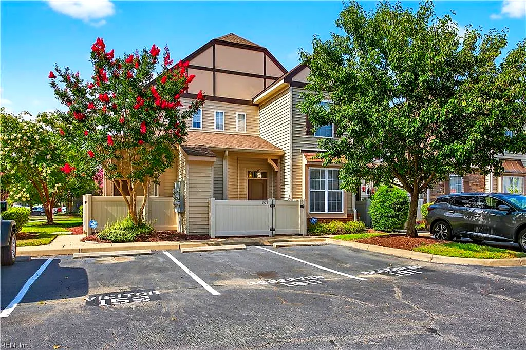 703 Marsh Elder Trl, Carrollton — photo