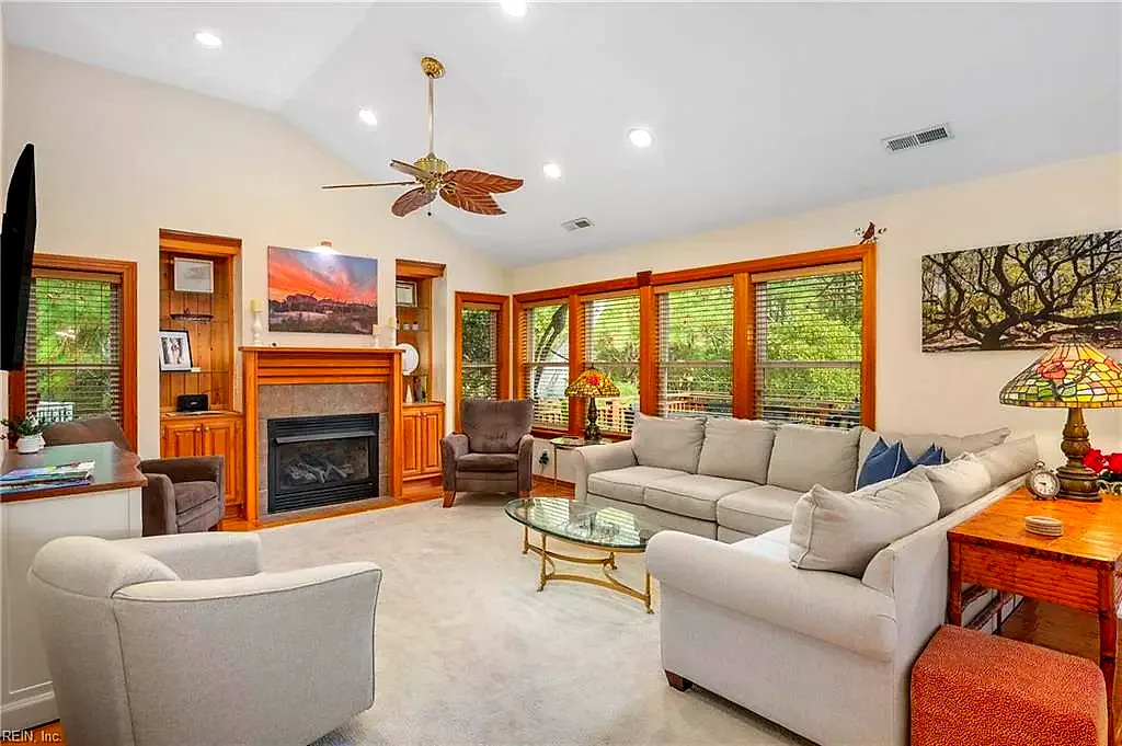 1277 N Lake Ct, Corolla — photo