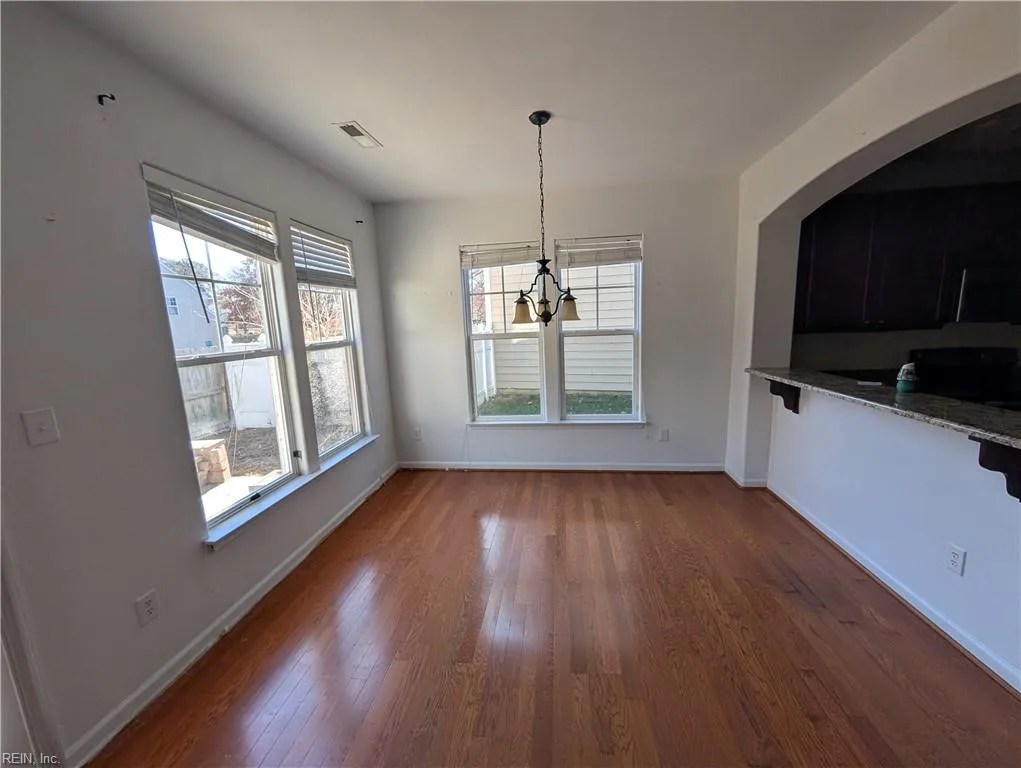 5308 Cottage Ct, Virginia Beach — photo