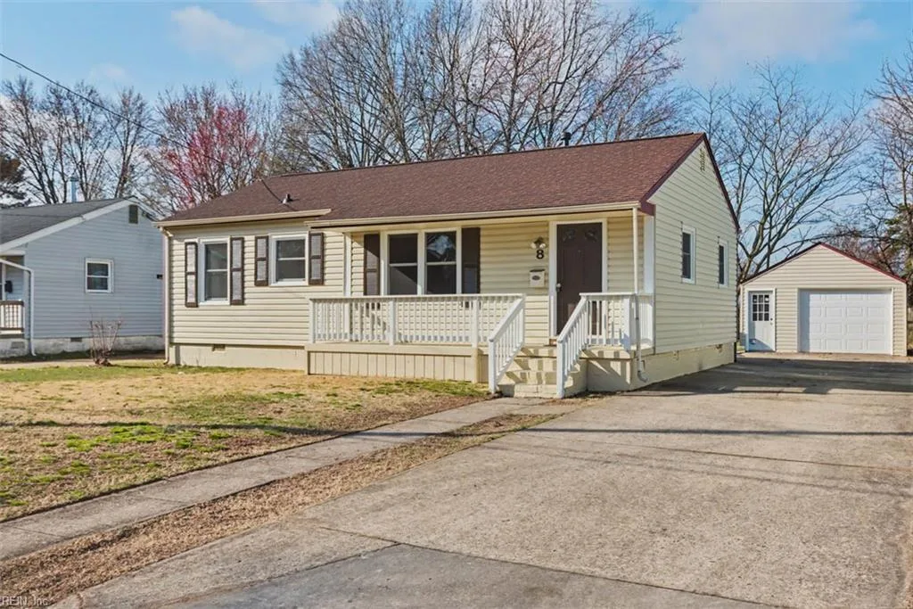 8 Tallwood Dr, Hampton — photo