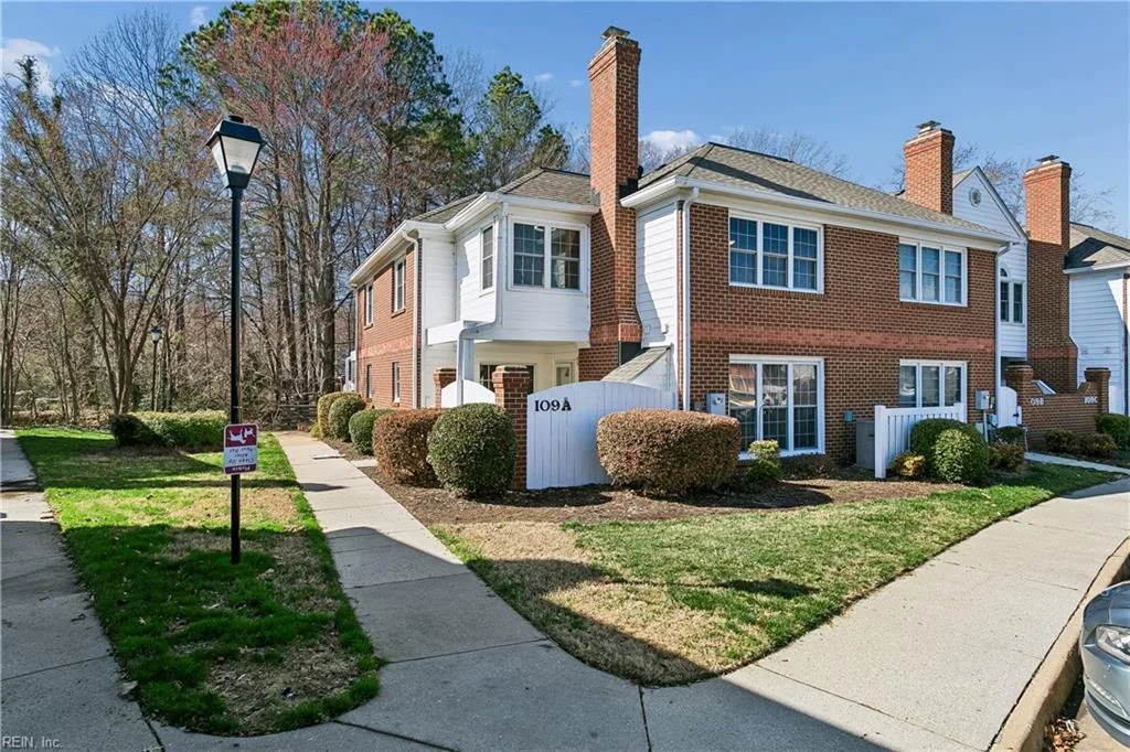 109 Cheltenham Way #A, Yorktown — photo