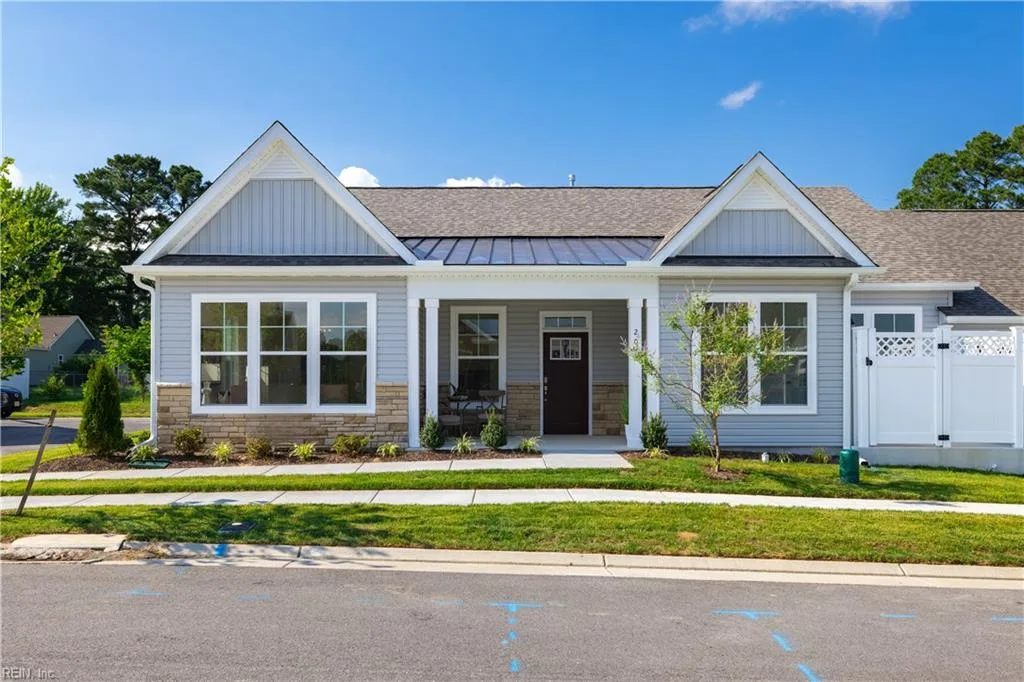 214 Oxford AVE #48-2, SMITHFIELD VA 23430