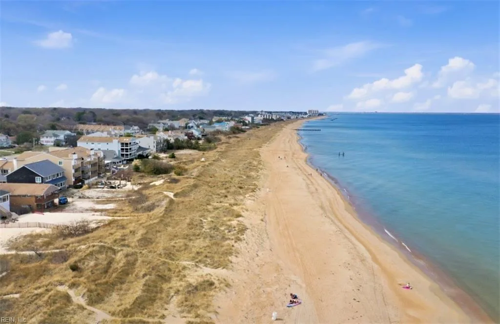 1733 E Ocean View AVE, NORFOLK VA 23503