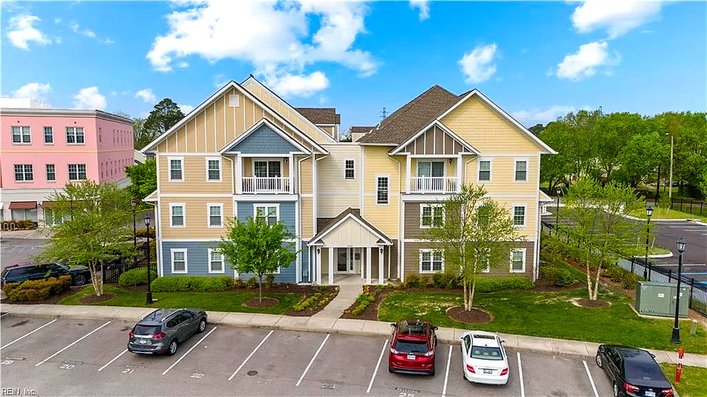 1016 Thoroughgood Way #201, Chesapeake — photo