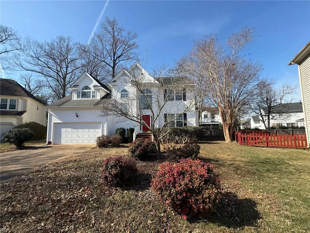 6204 Coachman Dr, Suffolk — photo