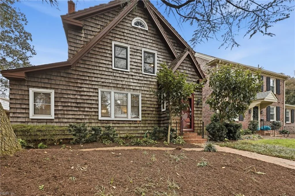 1419 Armistead Bridge Rd, Norfolk — photo