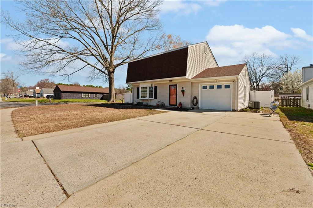 41 Sanlun Lakes Dr, Hampton — photo