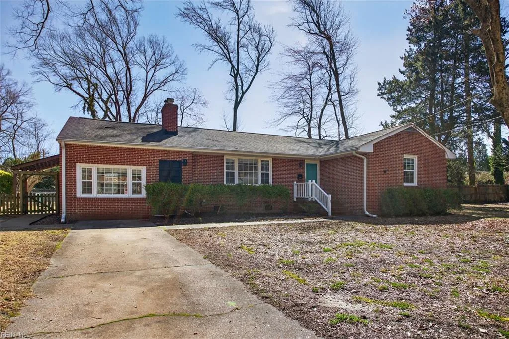 11 Wilson Cir, Newport News — photo