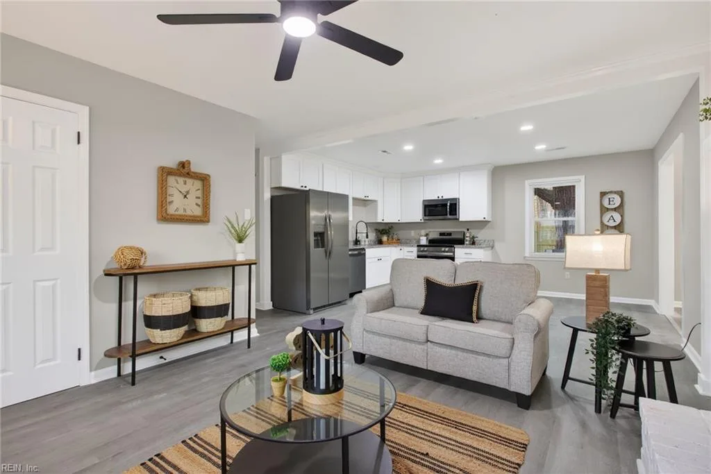 429 Aspen Dr, Newport News — photo