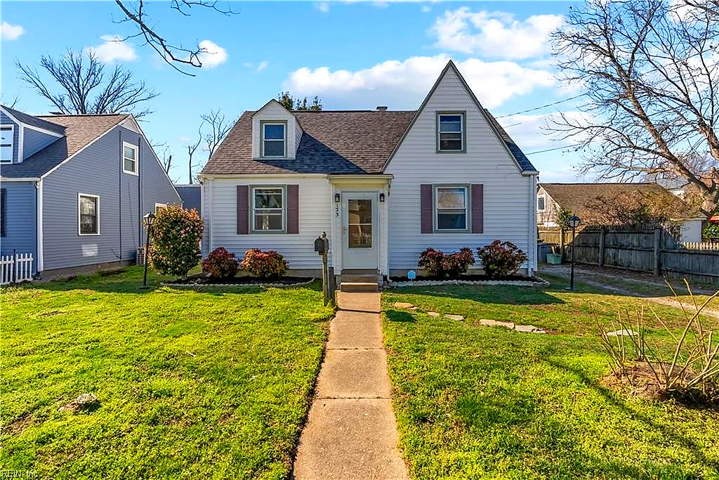 123 North Sixth St, Hampton — photo
