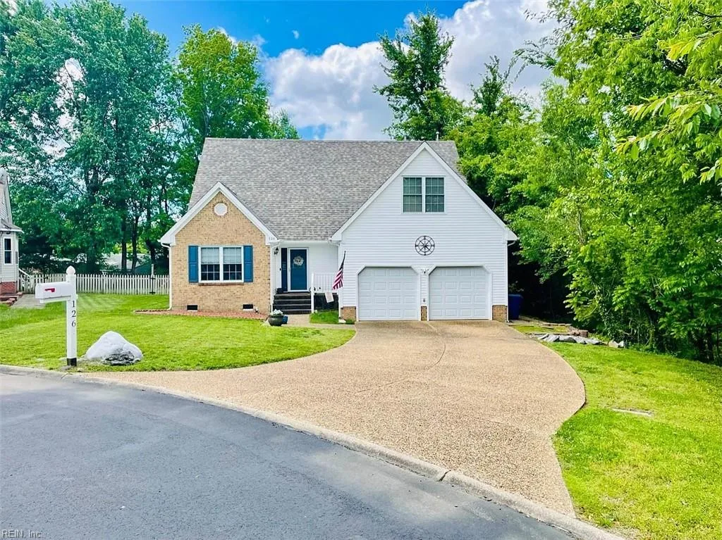 126 Highlands PW, NEWPORTNEWS VA 23603