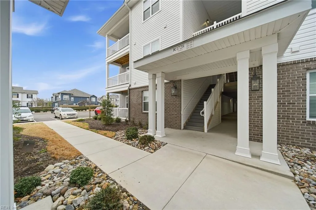 1728 Vankar DR #106, VIRGINIABEACH VA 23456
