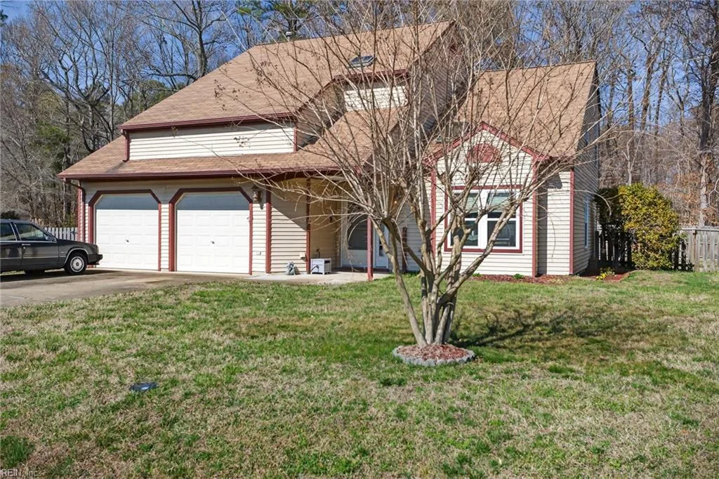 222 Susan Newton Ln, Yorktown — photo
