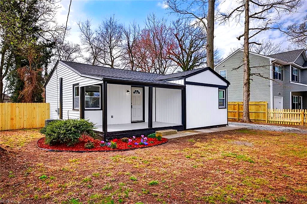403 Draper Dr, Norfolk — photo