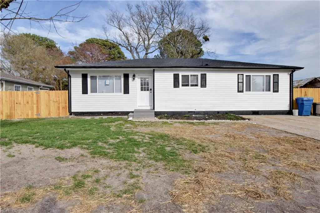 824 Aragona Blvd, Virginia Beach — photo