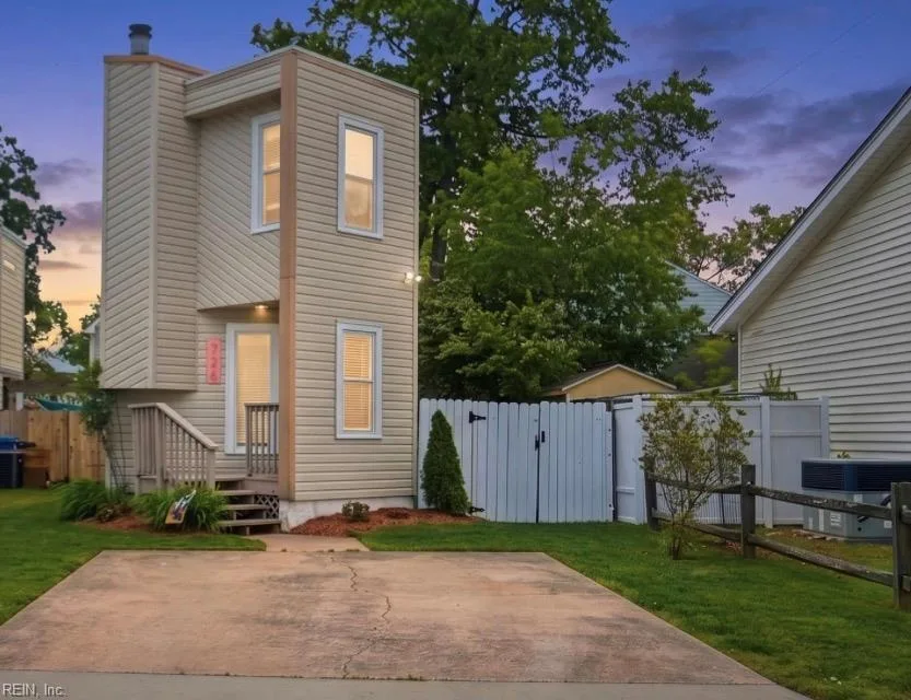 726 Carolina AVE, VIRGINIABEACH VA 23451