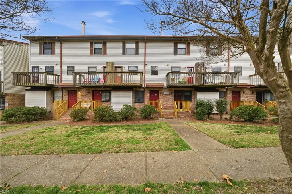 225 A View Ave #214, Norfolk — photo