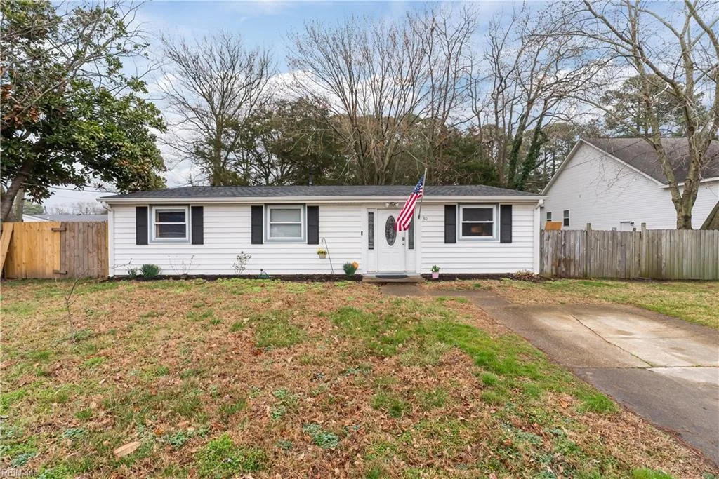 30 Boykin LN, HAMPTON VA 23663