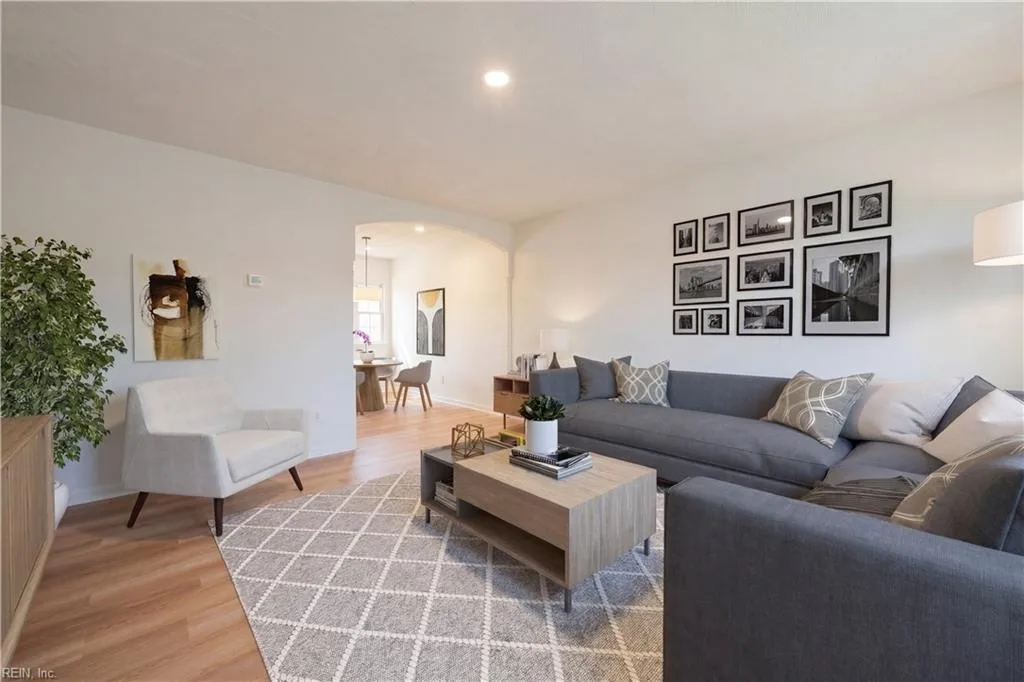 2051 Richard AVE, HAMPTON VA 23664