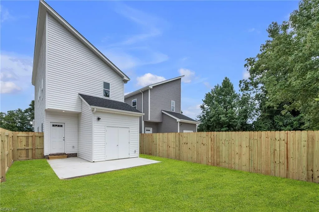 423c Elcinoca Dr, Elizabeth City — photo