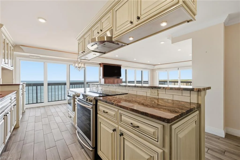 2830 Shore Dr #802, Virginia Beach — photo