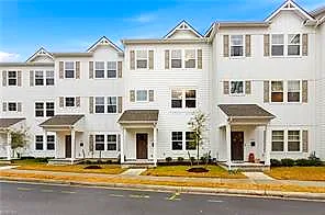 2921 Pretty Lake Ave, Norfolk — photo