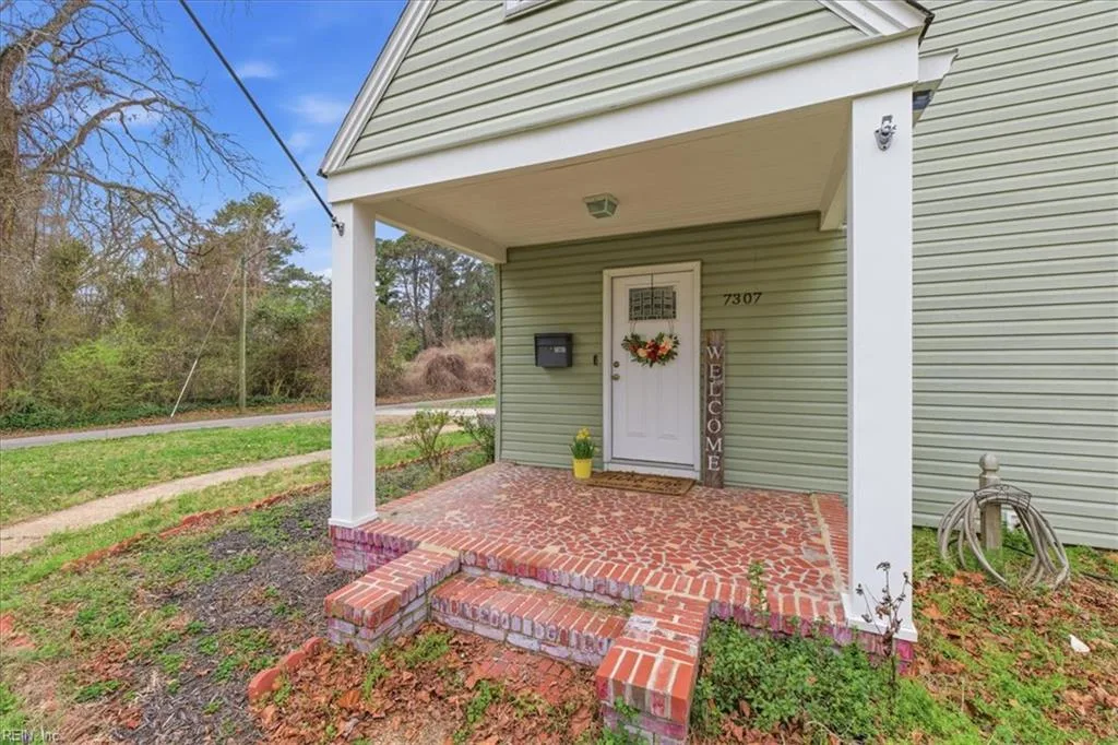 7307 Yorktown Dr, Norfolk — photo