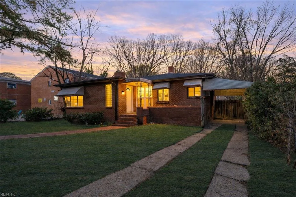 2738 Corprew AVE, NORFOLK VA 23504