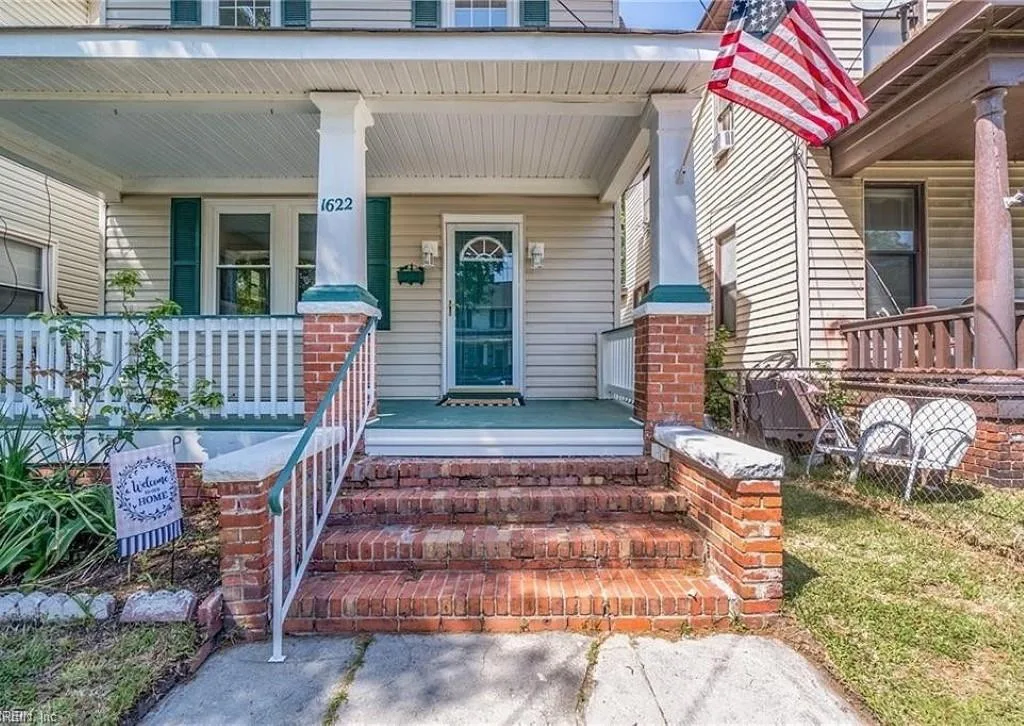 1622 McDaniel ST, PORTSMOUTH VA 23704