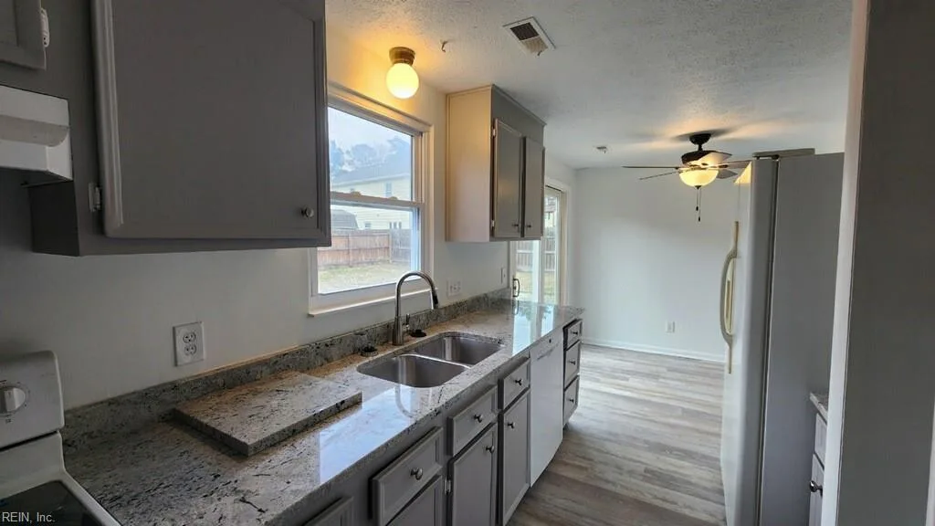 259 Windsor Castle DR, NEWPORTNEWS VA 23608