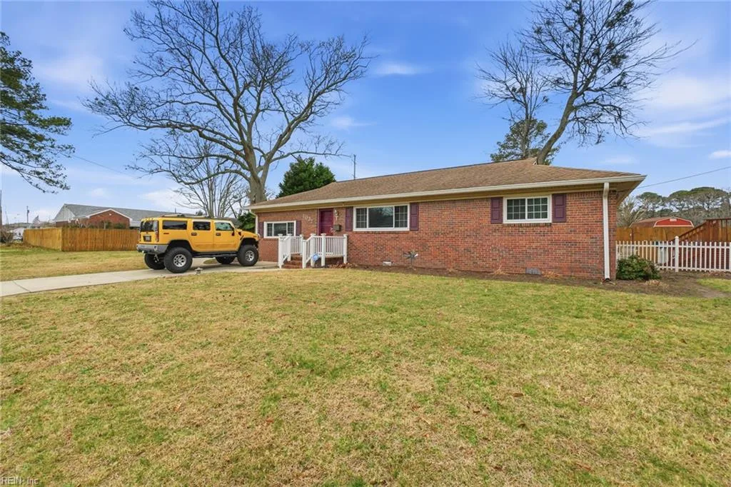 1037 Sanford Ave, Virginia Beach — photo