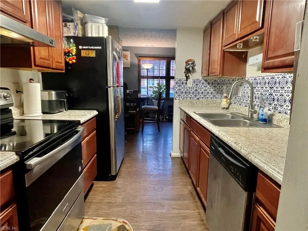 525 Chanticlar CT, NEWPORTNEWS VA 23608